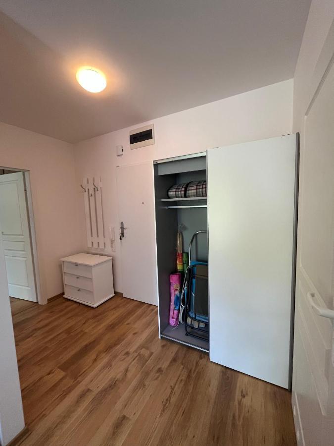 Apartament Z Garazem I Ogrodem Kolobrzeg Ngoại thất bức ảnh